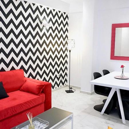 Cozy Apartment In The Center Of Atena Exterior foto